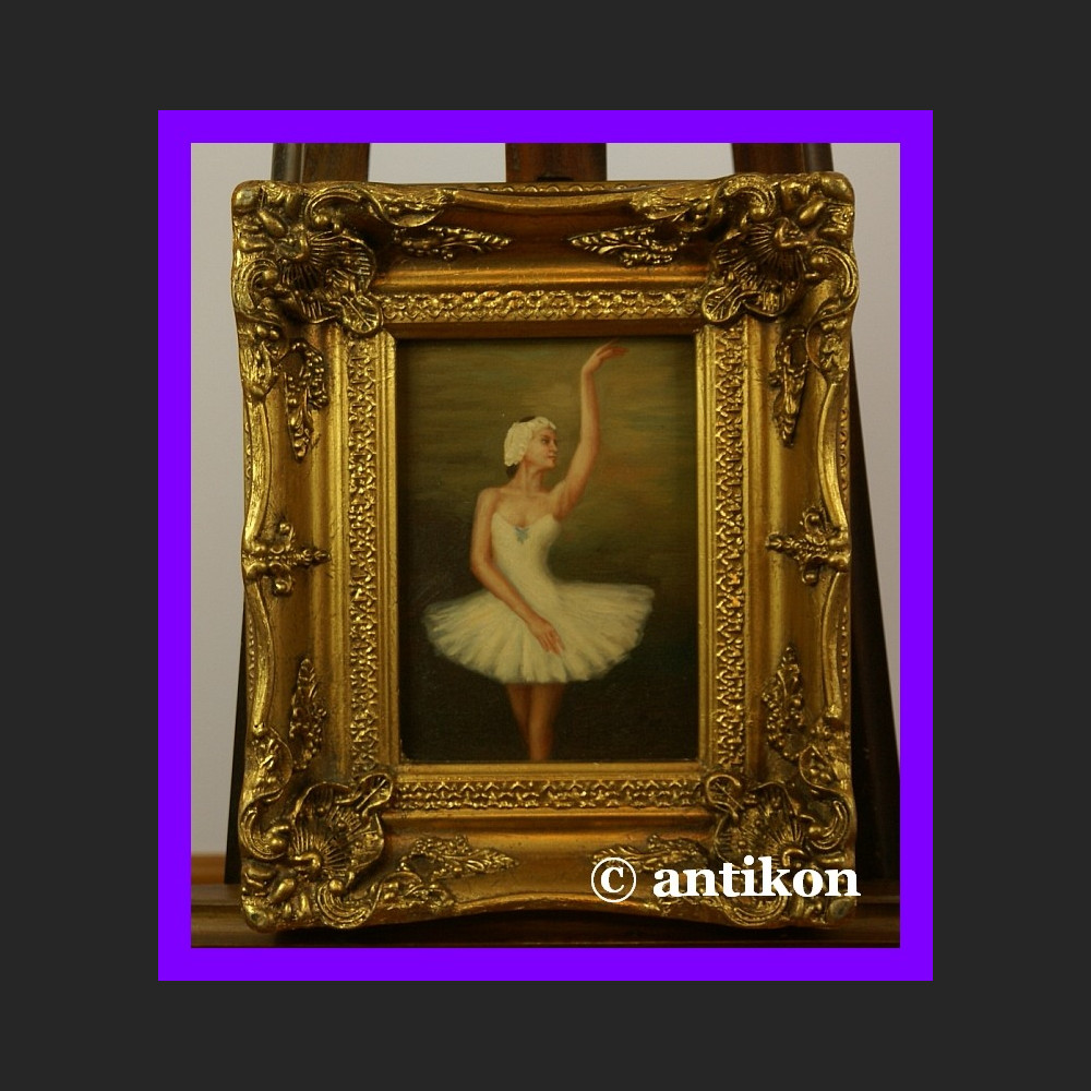 Zwiewna baletnica obraz złocona płatkowo rama