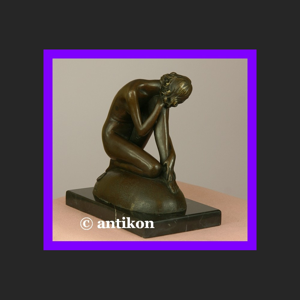 Klasyczny akt śliczna rzeźba prawdziwy brąz syg.