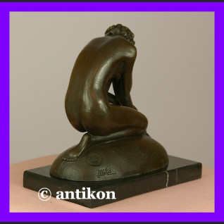 Klasyczny akt śliczna rzeźba prawdziwy brąz syg.