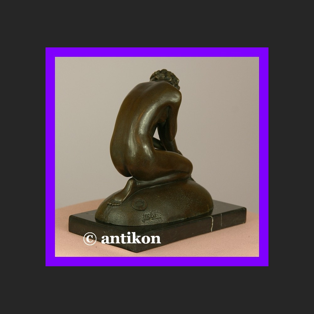 Klasyczny akt śliczna rzeźba prawdziwy brąz syg.