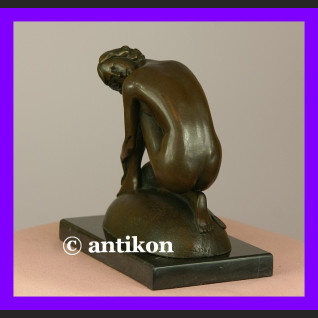 Klasyczny akt śliczna rzeźba prawdziwy brąz syg.