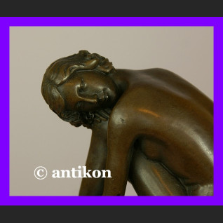 Klasyczny akt śliczna rzeźba prawdziwy brąz syg.