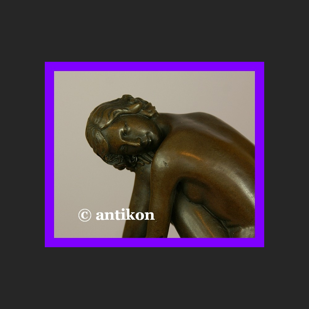 Klasyczny akt śliczna rzeźba prawdziwy brąz syg.