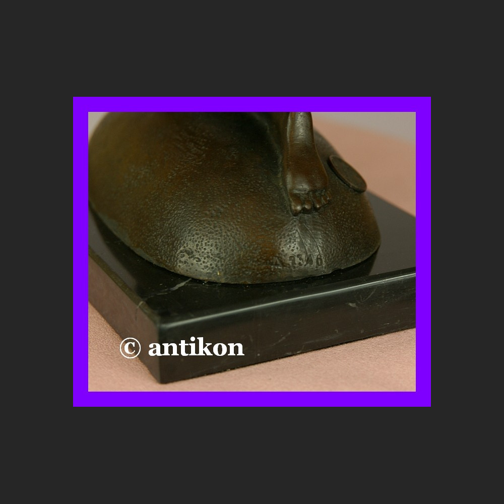 Klasyczny akt śliczna rzeźba prawdziwy brąz syg.