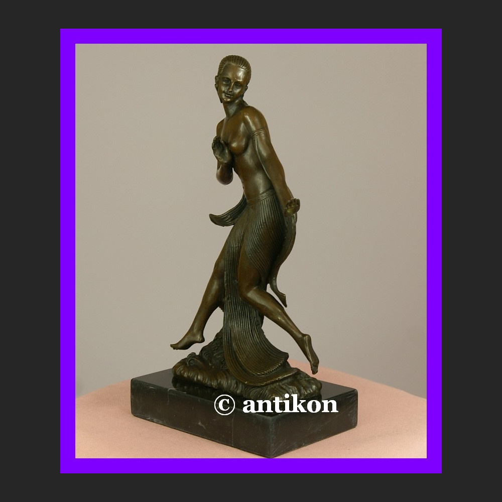 Tancerka akt z brązu Art Deco 