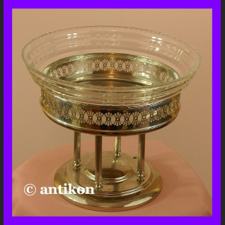 Duża patera na kolumnach