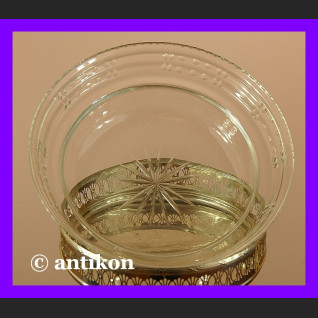 Duża patera na kolumnach