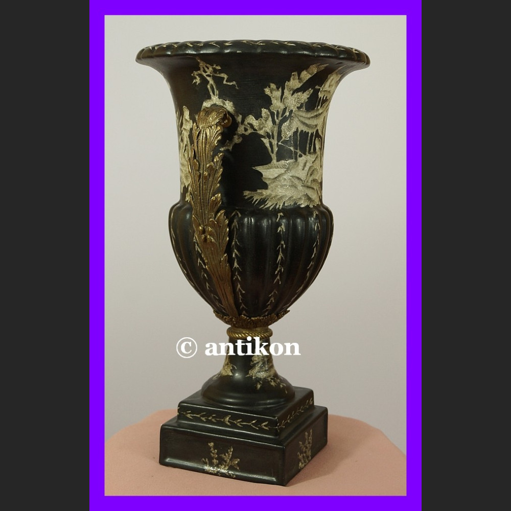 Duży wazon wspaniała porcelana w okuciu z brązu Duży wazon wspaniała porcelana w okuciu z brązu