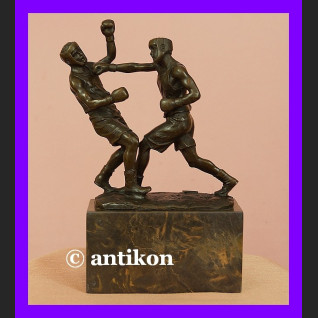 Pięściarze boks rzeźba brąz walczący bokserzy 