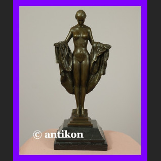 Piękna kobieta akt z brązu rzeźba Art Deco