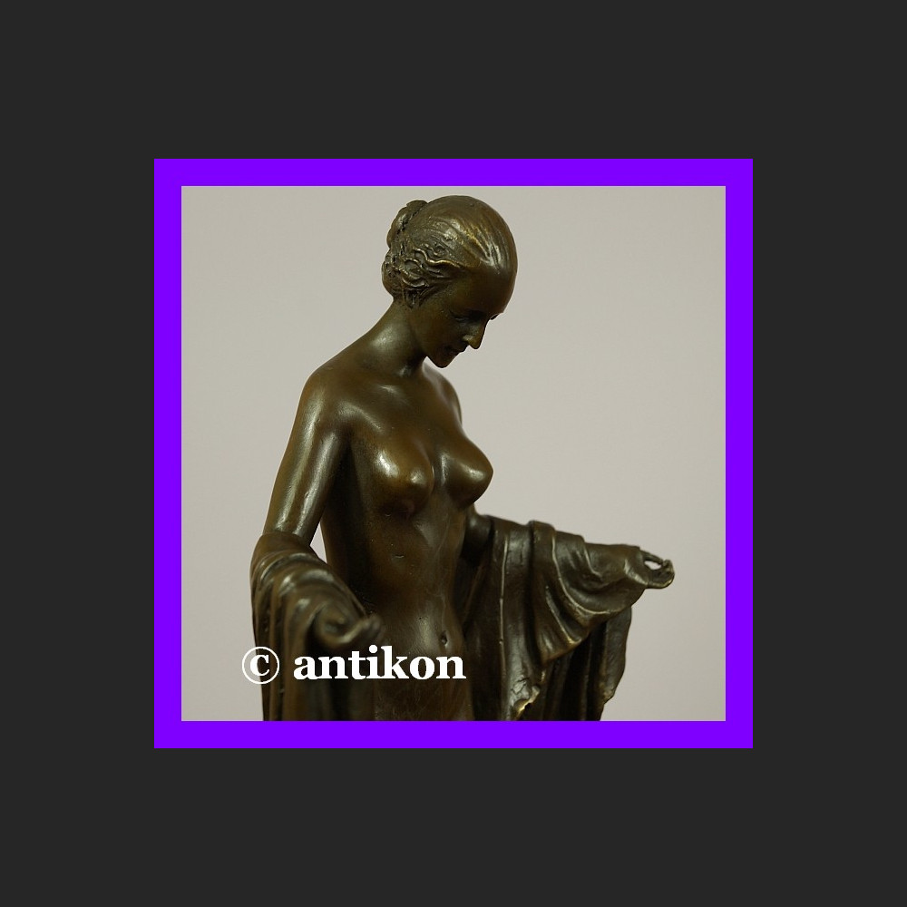 Piękna kobieta akt z brązu rzeźba Art Deco Piękna kobieta akt z brązu rzeźba Art Deco