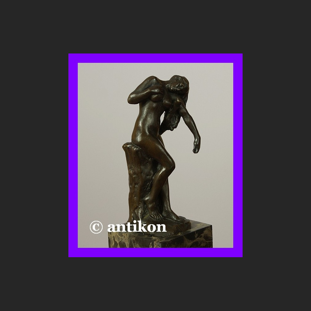 Córka Niobe akt z brązu przepiękna sygnowana rzeźba Córka Niobe akt z brązu przepiękna sygnowana rzeźba