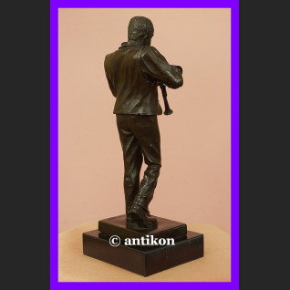 Figura z brązu Louis Armstrong klarnecista 