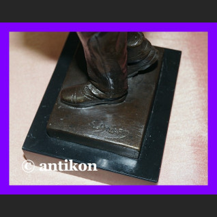 Figura z brązu Louis Armstrong klarnecista 