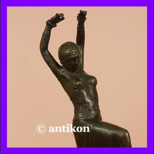 Zachwycająca tancerka Art Deco rzeźba z brązu  Zachwycająca tancerka Art Deco rzeźba z brązu