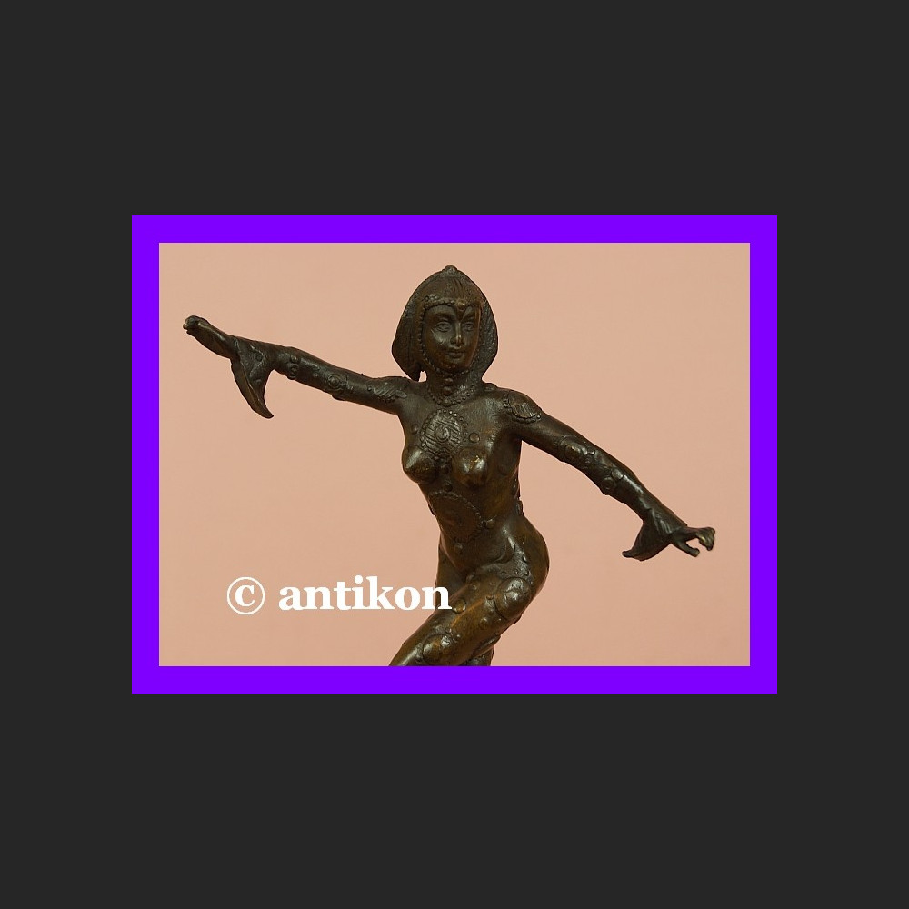 Śliczna tancerka z brązu rzeźba Art Deco