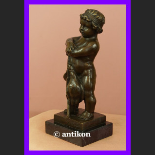 Chłopczyk z gęsiami sygnowany brąz urocza rzeźba Chłopczyk z gęsiami sygnowany brąz urocza rzeźba