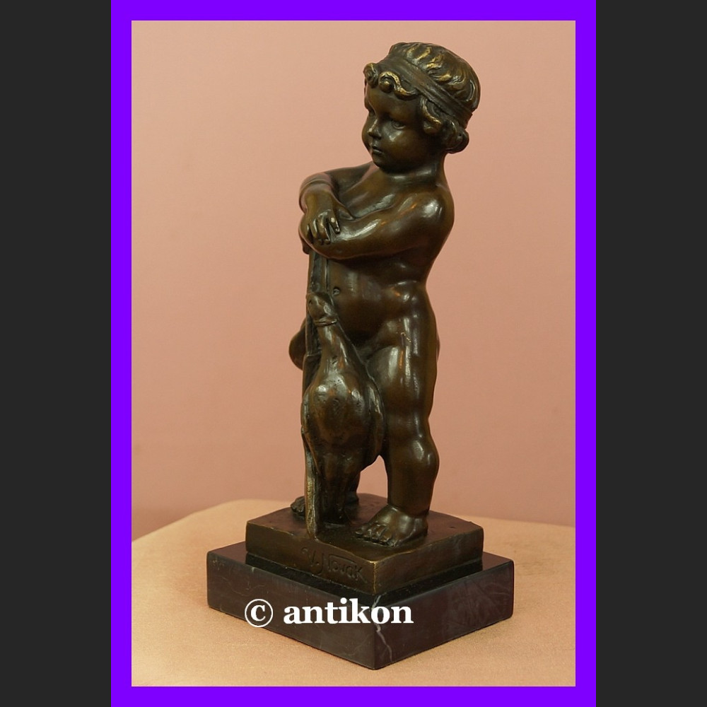 Chłopczyk z gęsiami sygnowany brąz urocza rzeźba Chłopczyk z gęsiami sygnowany brąz urocza rzeźba