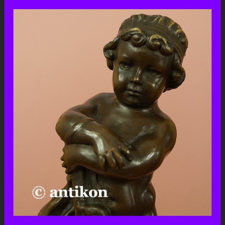 Chłopczyk z gęsiami sygnowany brąz urocza rzeźba Chłopczyk z gęsiami sygnowany brąz urocza rzeźba