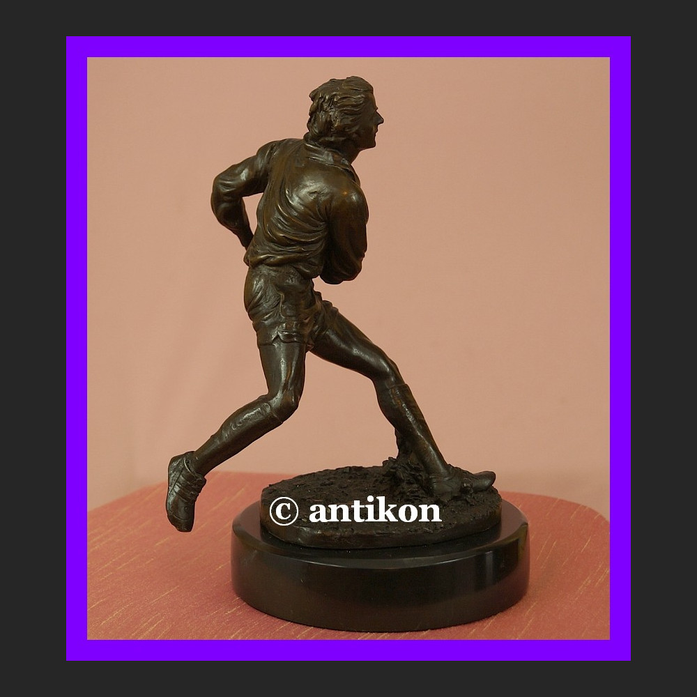 Rugbysta wspaniała rzeźba brąz rugby Rugbysta wspaniała rzeźba brąz rugby