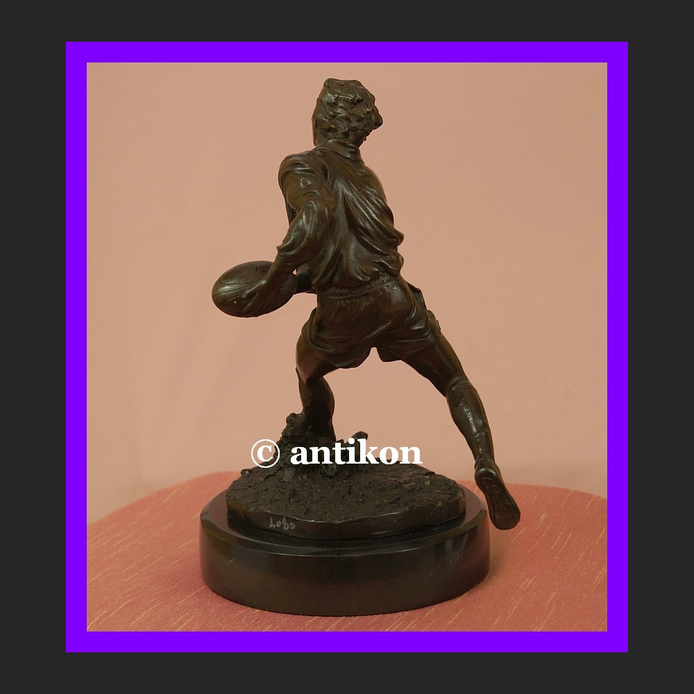 Rugbysta wspaniała rzeźba brąz rugby Rugbysta wspaniała rzeźba brąz rugby
