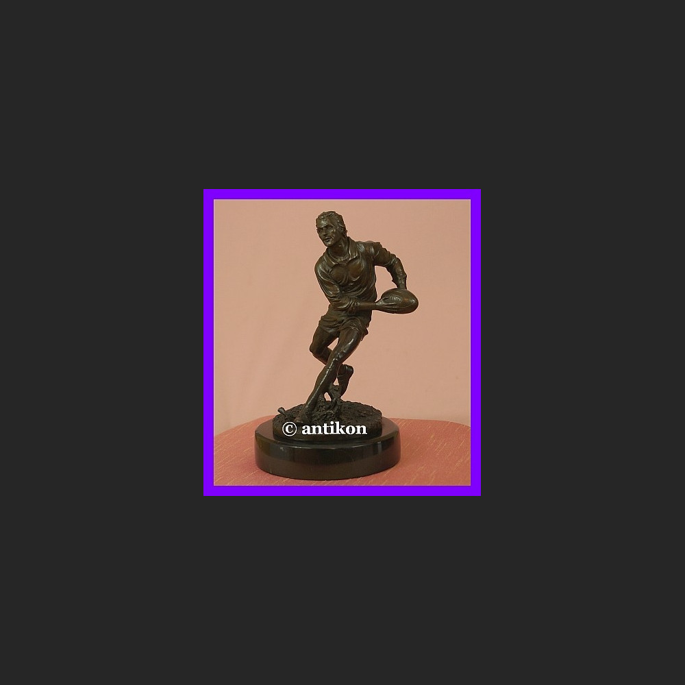 Rugbysta wspaniała rzeźba brąz rugby Rugbysta wspaniała rzeźba brąz rugby