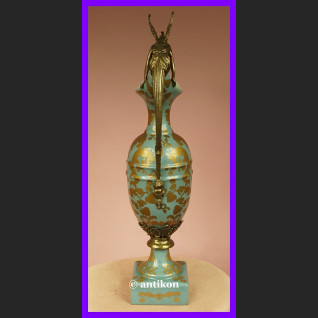 Prześliczny dzban z aniołem z brązu syg. porcelana 