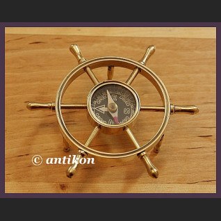 Mosiężny kompas wspaniałe koło sterowe