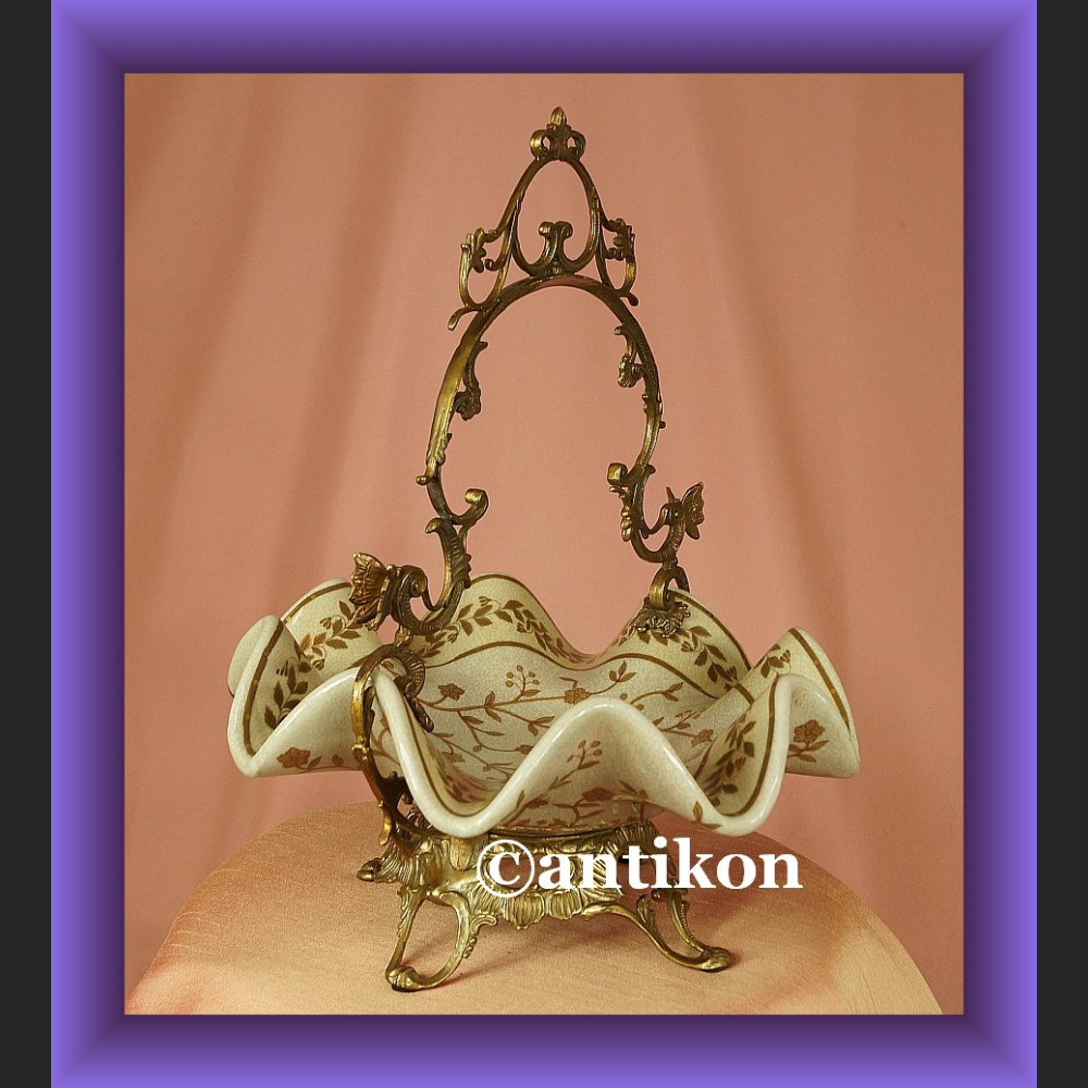 Patera porcelanowa koszyk w kwiaty porcelana z brązem Patera porcelanowa koszyk w kwiaty porcelana z brązem