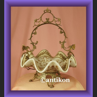 Patera porcelanowa koszyk w kwiaty porcelana z brązem Patera porcelanowa koszyk w kwiaty porcelana z brązem