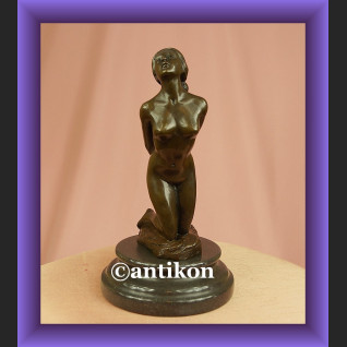 Nieprzyzwoity akt dziewczyny rzeźba francuski brąz Nieprzyzwoity akt dziewczyny rzeźba francuski brąz