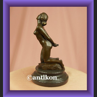 Nieprzyzwoity akt dziewczyny rzeźba francuski brąz Nieprzyzwoity akt dziewczyny rzeźba francuski brąz