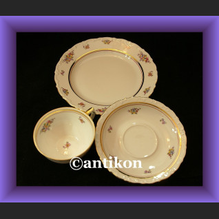 Piękny zestaw śniadaniowy porcelanowe trio Piękny zestaw śniadaniowy porcelanowe trio