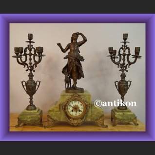 Zegar kominkowy stary onyksowy ze świecznikami Francja XIX wiek