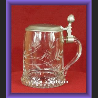 Kufel kryształowy z cynową pokrywą