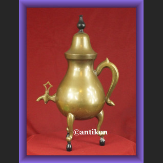 Śliczny czajnik mosiężna buliera 