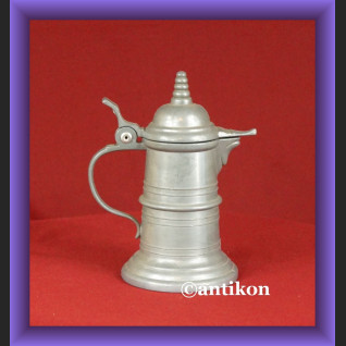 Znakomity kufel sygnowany kufelek z cyny