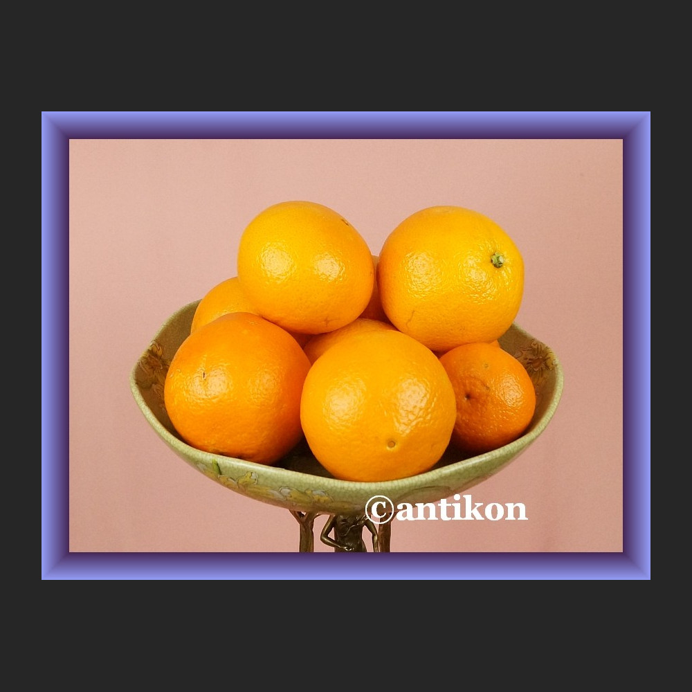 Wysoka secesyjna patera z kobietą piękna procelana