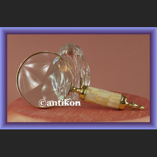 Śliczna lupa gabinetowa gustowne szkło powiększjące