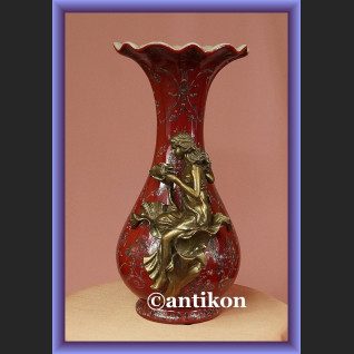 Śliczny duży porcelanowy wazon z kwiatową nimfą 