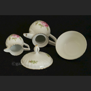 Uroczy komplet do kawy/ herbaty na 7 osób serwis w róże Royal Tettau