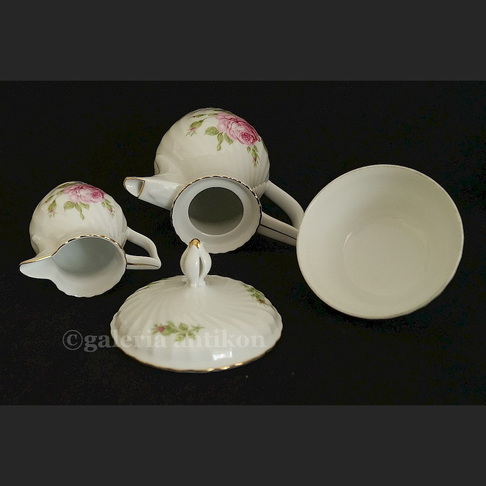 Uroczy komplet do kawy/ herbaty na 7 osób serwis w róże Royal Tettau