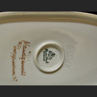 Figurka Rosenthal Macierzyństwo ok. 1936 r. proj. Karl Lysek  Figurka Rosenthal Macierzyństwo ok. 1936 r. proj. Karl Lysek