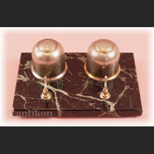 Duży kałamarz z ciemnozielonego marmuru Art deco Duży kałamarz z ciemnozielonego marmuru Art deco