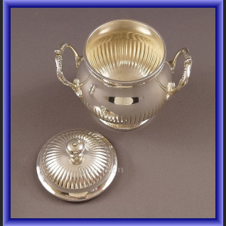 Christofle cukierniczk i mlecznik piekny zestaw Christofle cukierniczk i mlecznik piekny zestaw