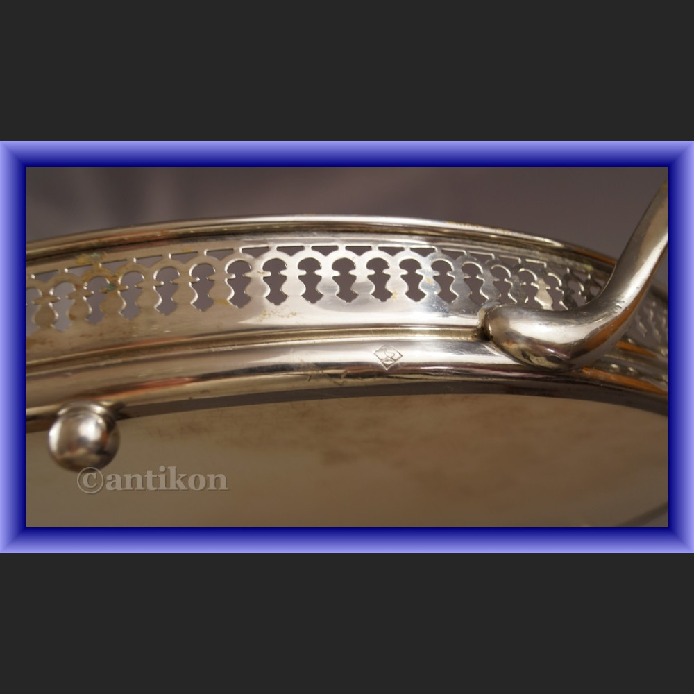 Wmf secesyjna duża taca z kwiatami Wmf secesyjna duża taca z kwiatami