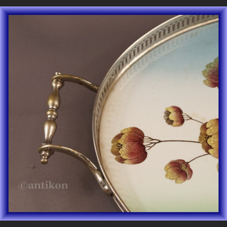 Wmf secesyjna duża taca z kwiatami Wmf secesyjna duża taca z kwiatami