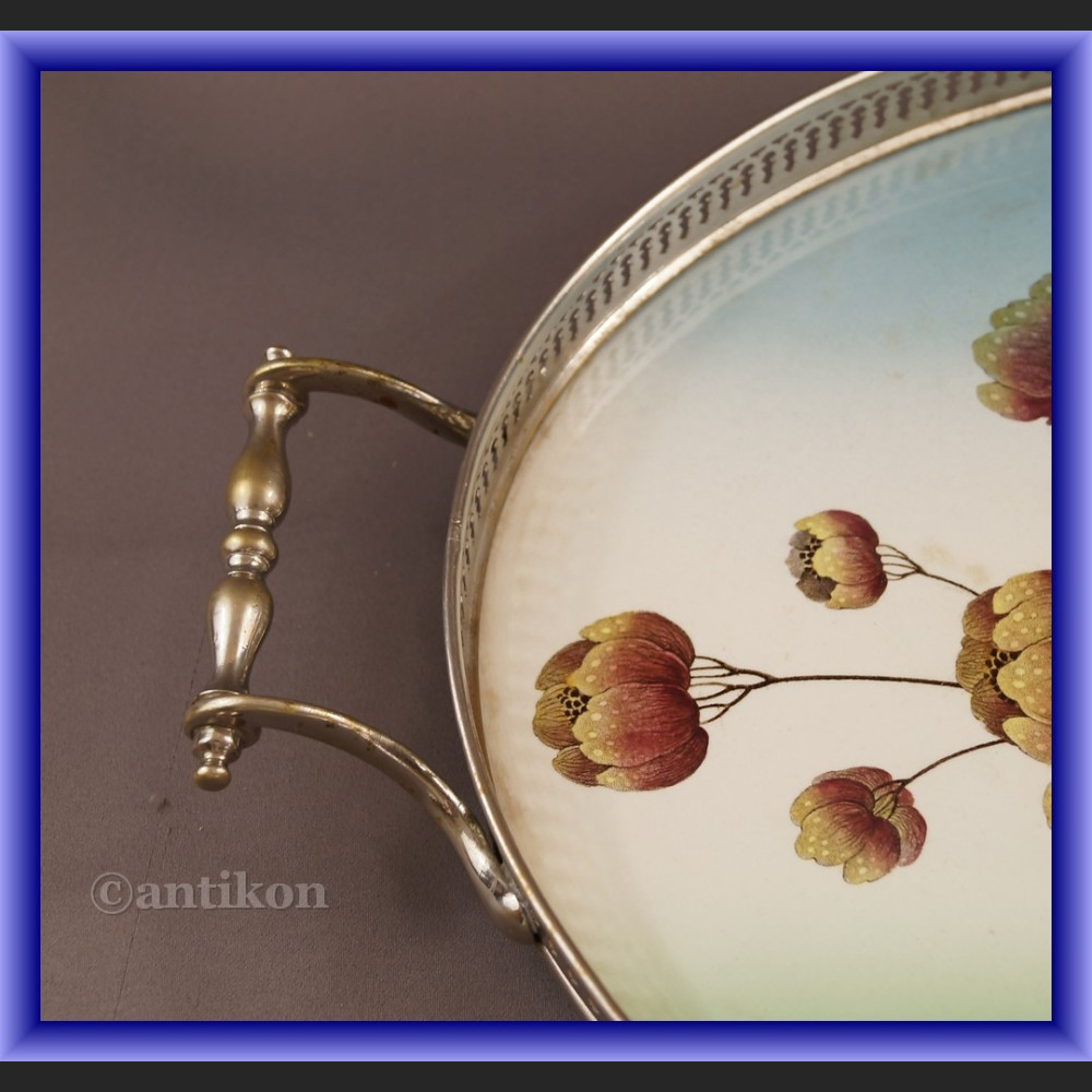 Wmf secesyjna duża taca z kwiatami Wmf secesyjna duża taca z kwiatami