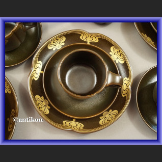 Porcelana Rosenthal minimalistyczny serwis kawa herbata czekolada ze złotem Porcelana Rosenthal minimalistyczny serwis kawa herbata czekolada ze złotem