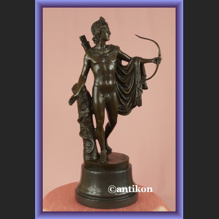 Figurka z brązu Apollo Belwederski rzeźba z łukiem Figurka z brązu Apollo Belwederski rzeźba z łukiem